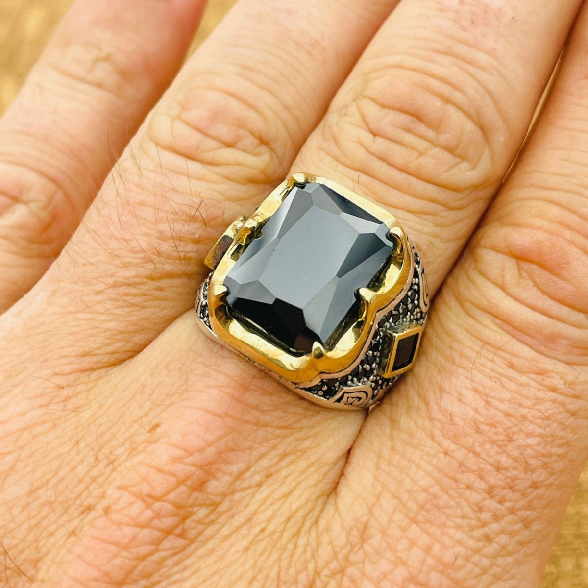 Men's Black Zircon Silver Ring - TryAladdin