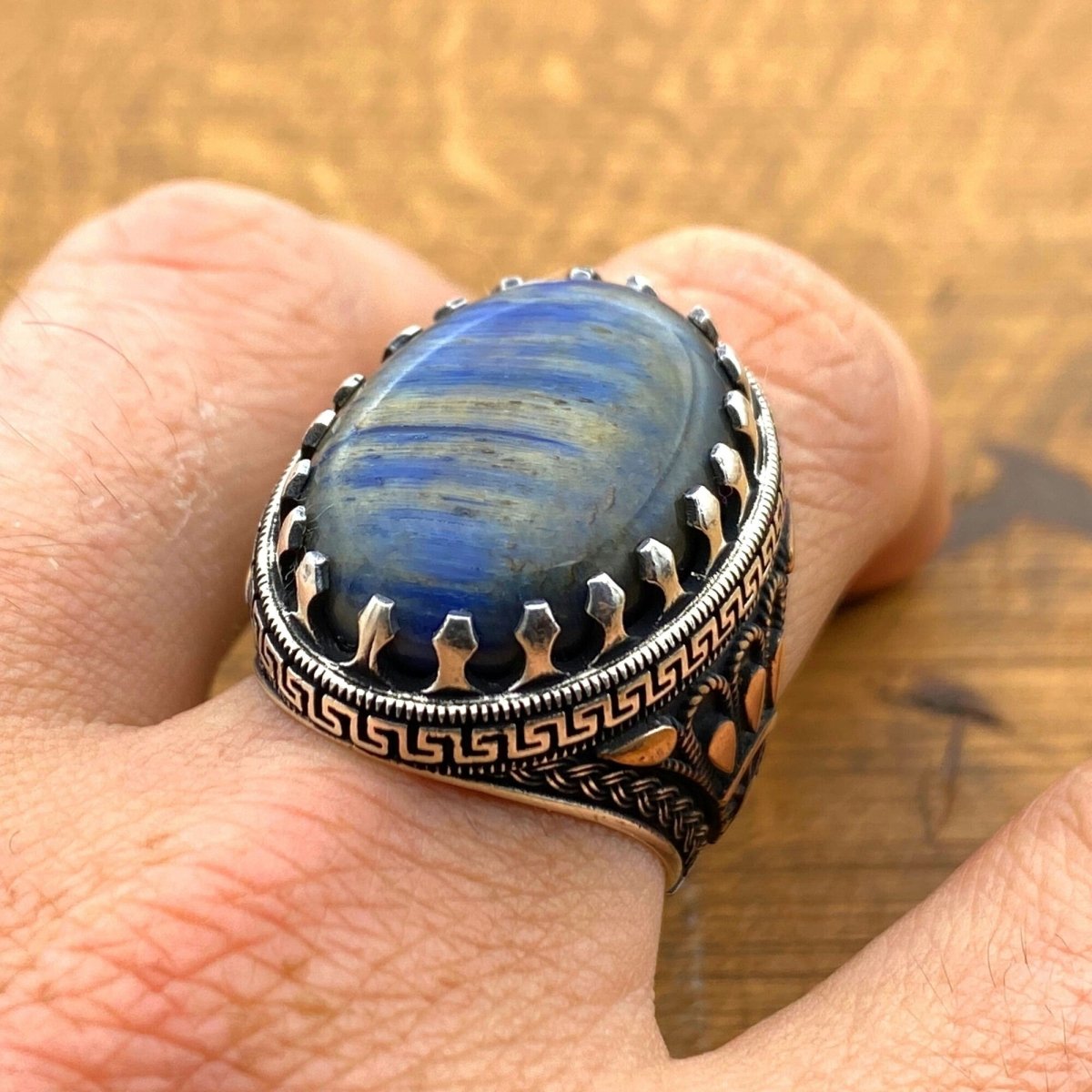 Men's Blue Lapis Lazuli Stone Silver Ring