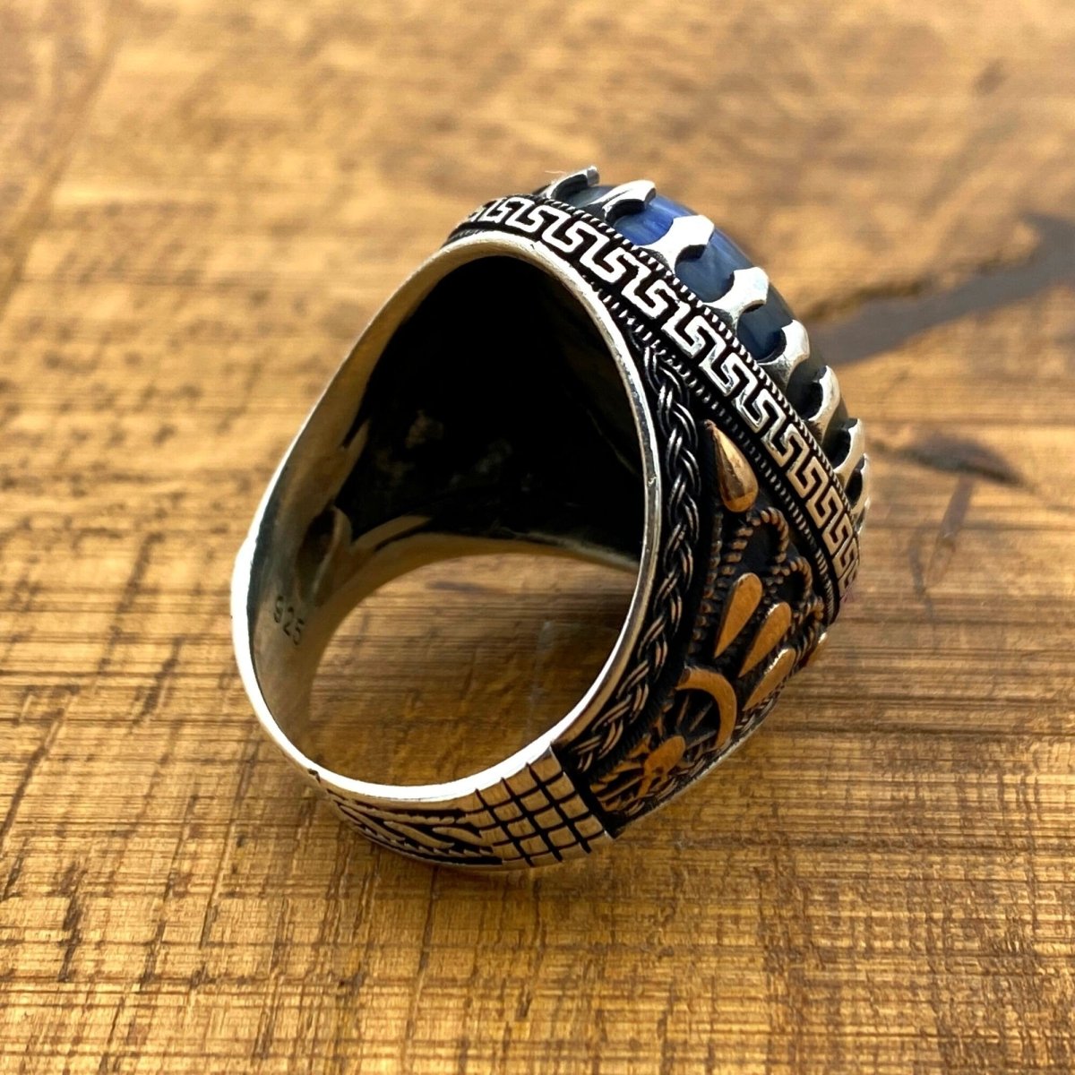 Men's Blue Lapis Lazuli Stone Silver Ring