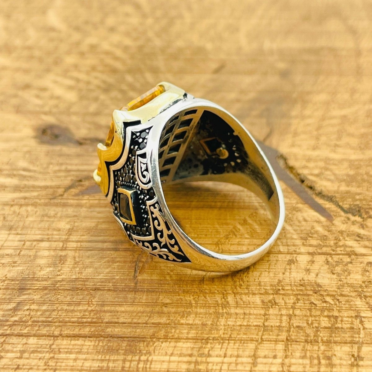 Men's Citrine Stone Ring