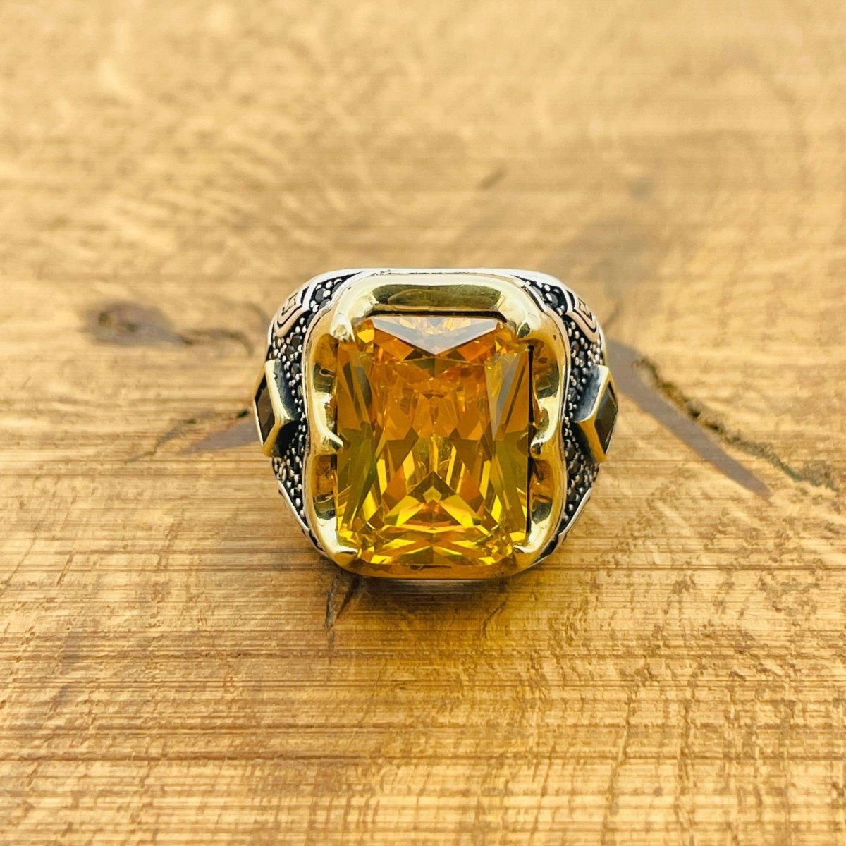 Men's Citrine Stone Ring