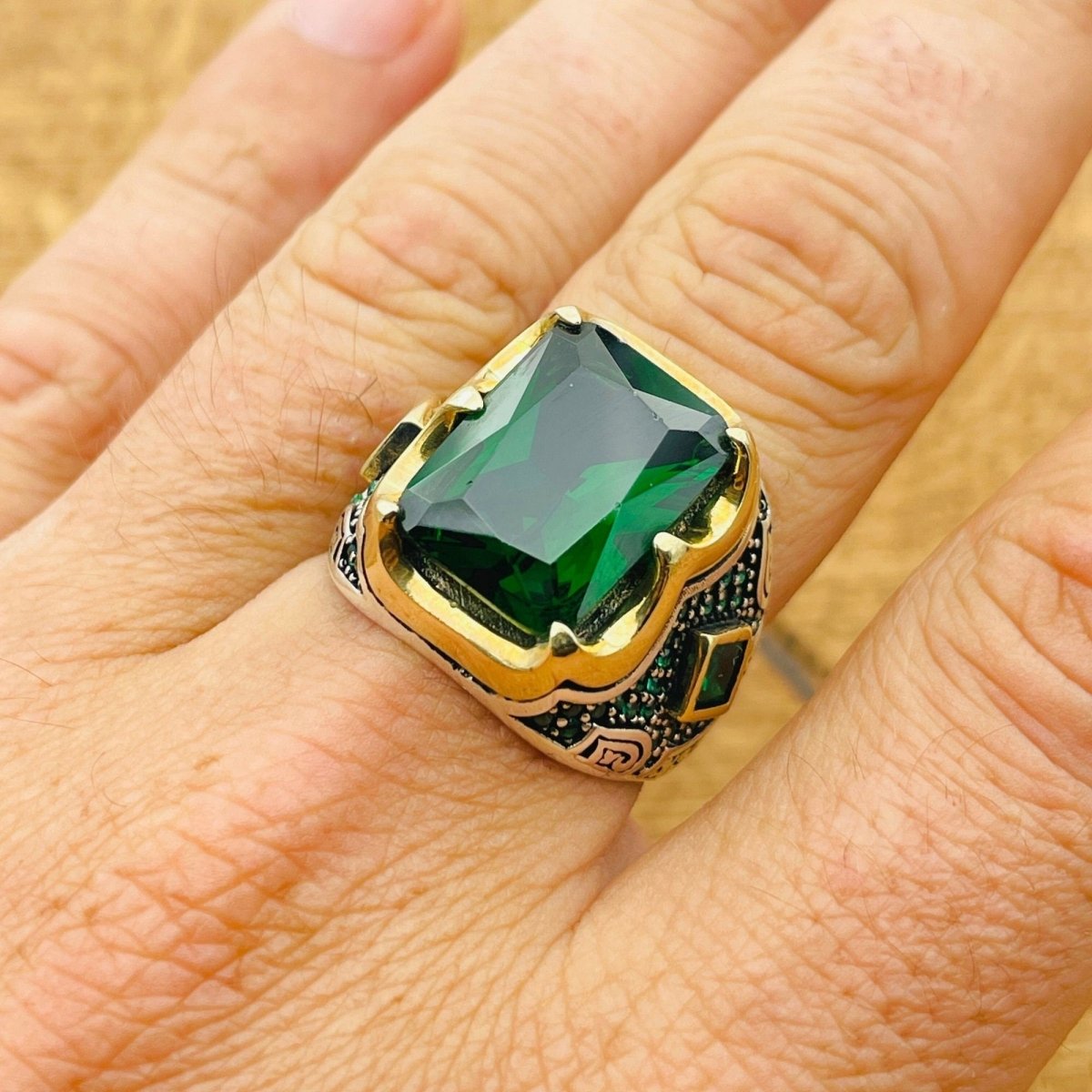 Men's Emerald Silver Ring