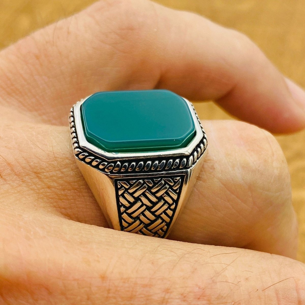 Men's Green Agate Gemstone Silver Ring