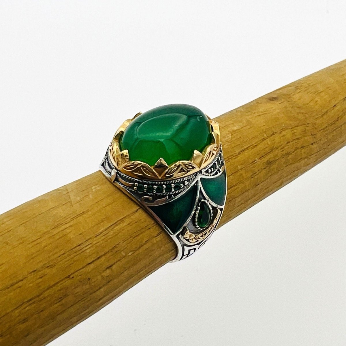 Men's Green Agate Silver Ring