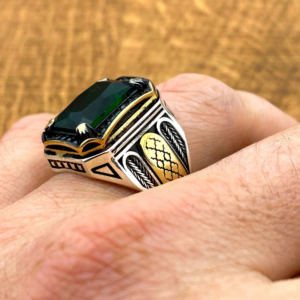 Men’s Green Emerald Ottoman Ring - TryAladdin