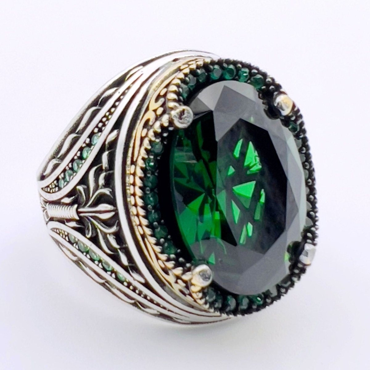 Men's Green Emerald Silver Ring - TryAladdin