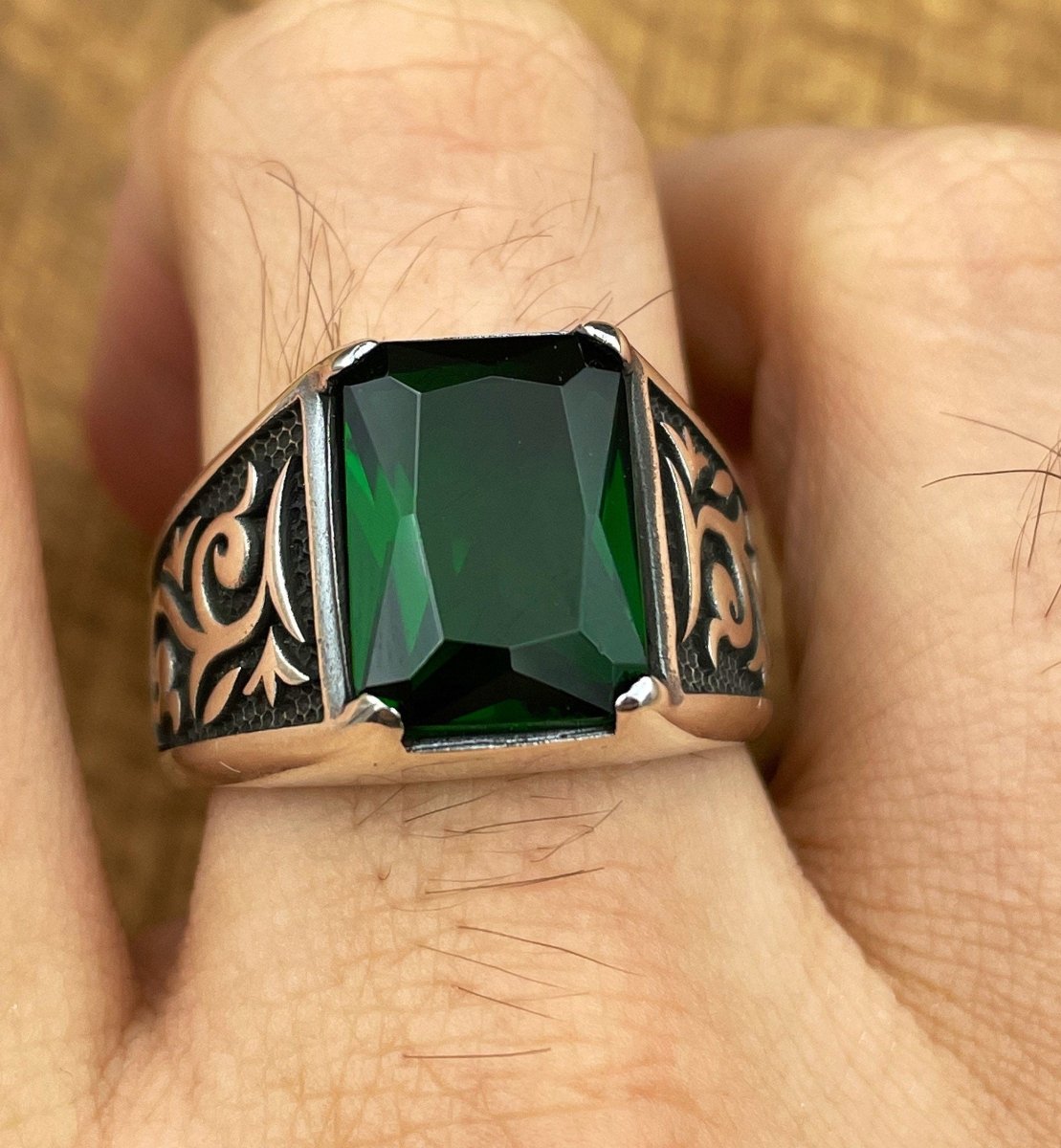 Men's Green Emerald Stone Silver Ring - TryAladdin