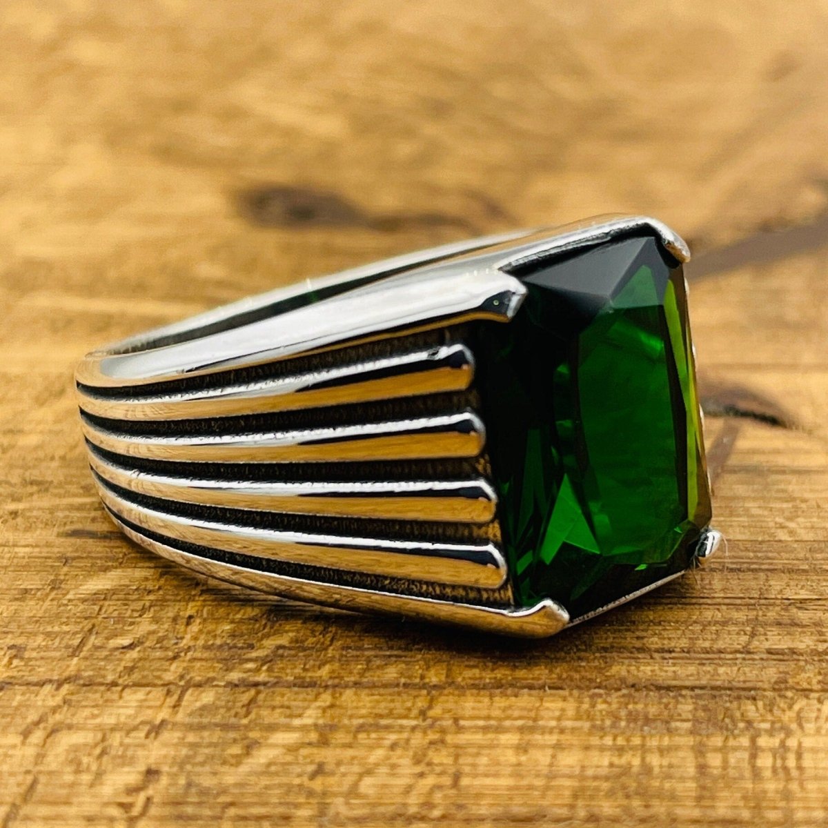 Men's Green Emerald Stone Silver Ring TryAladdin