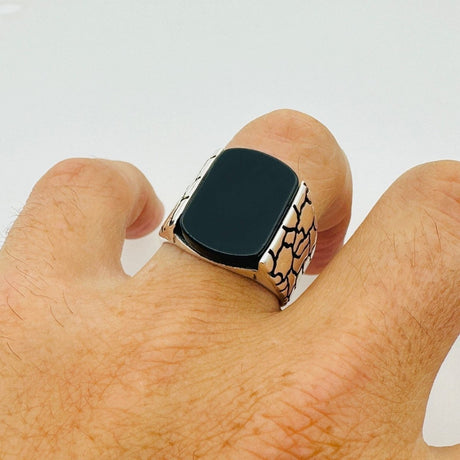 Men's Handmade Black Onyx Gemstone Ring