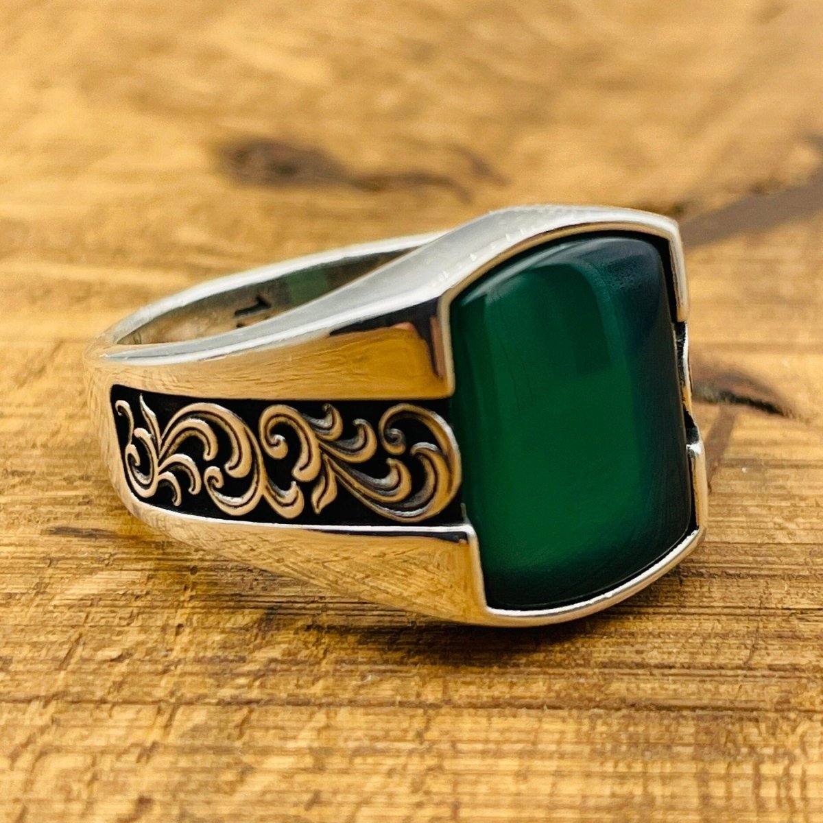 Men's Handmade Green Agate Silver Ring