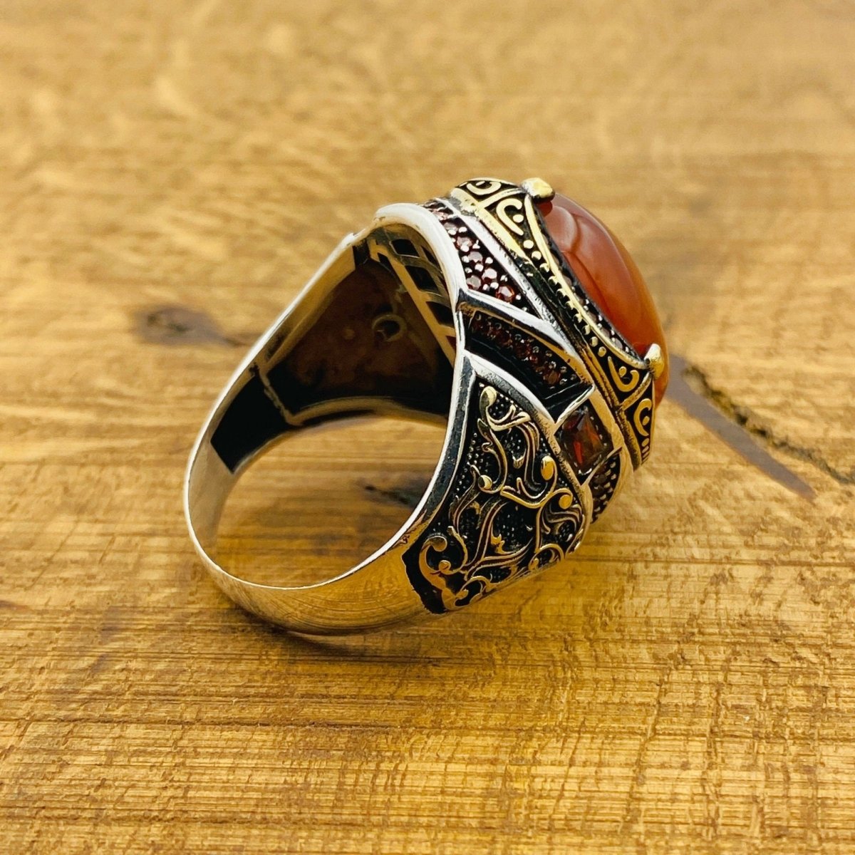 Men's Red Agate Silver Ring - TryAladdin