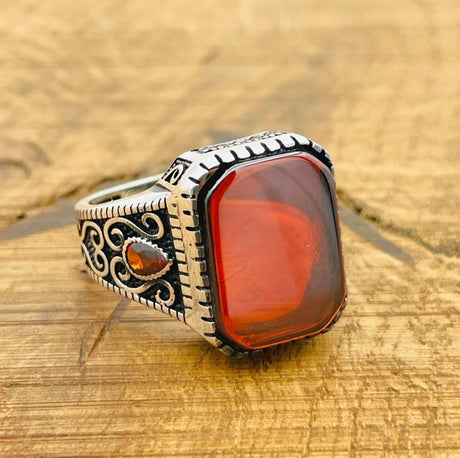 Men's Red Aqeeq Stone Ring