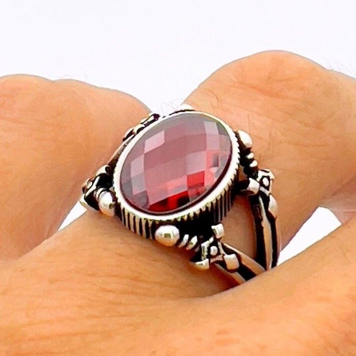 Men's Red Zircon Sterling Silver Ring - TryAladdin