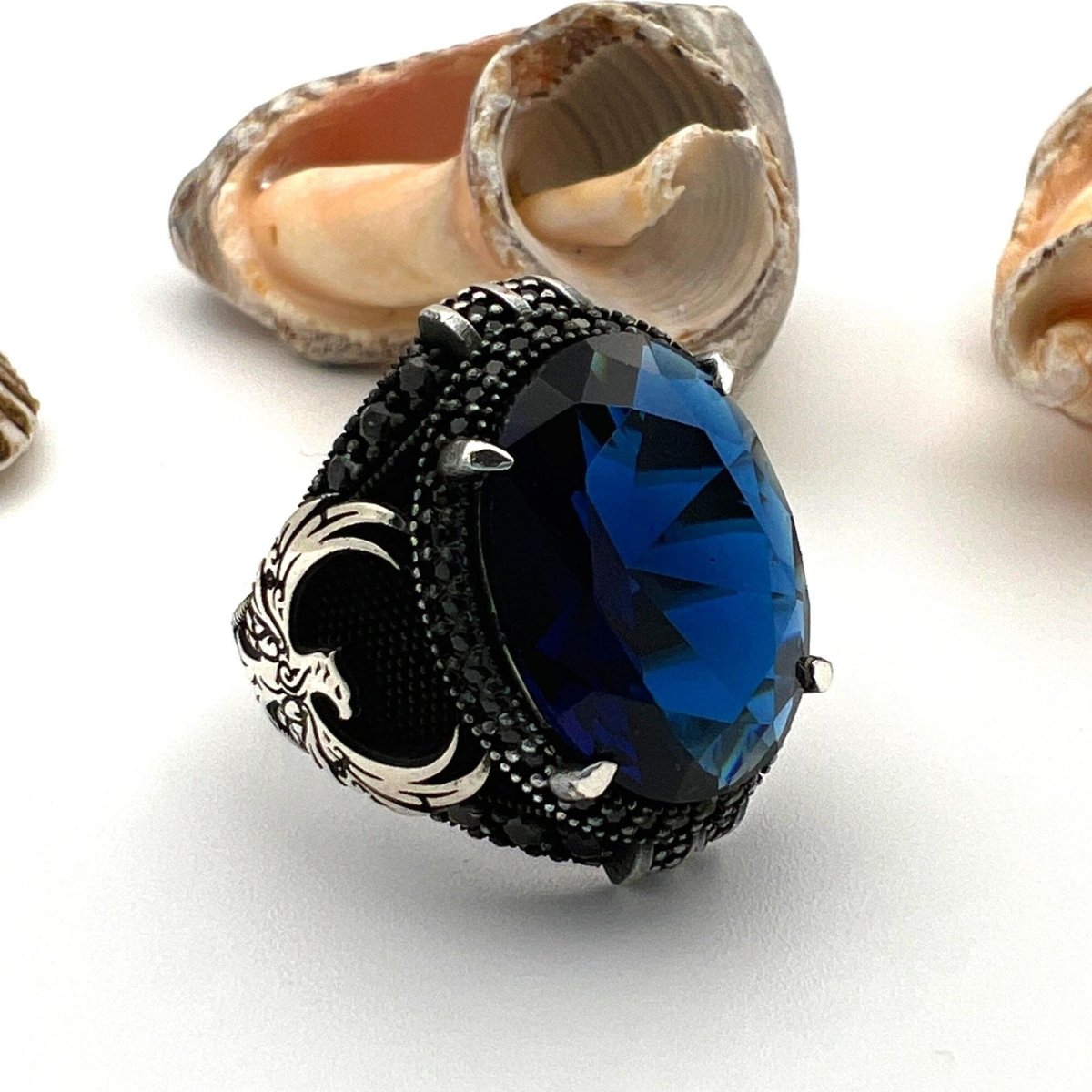 LMDPRAJAPATIS Anillo De Plata De Ley 925 Con Piedra Natal Astrológica De 8.25 Rati/7.50 Quilates Con Piedra Natal Astrológica Para Hombres O Mujeres, Plata, Zafiro