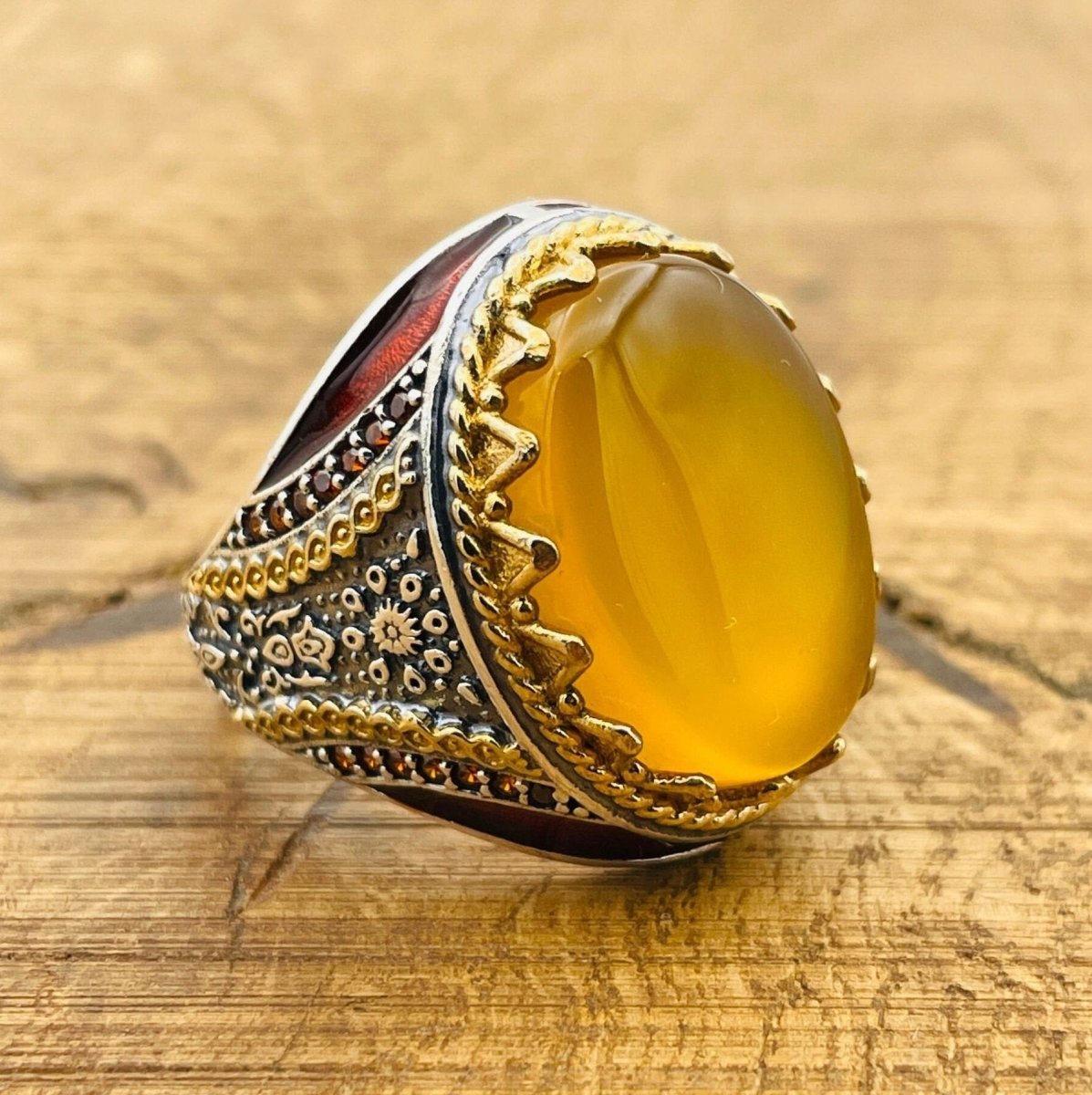 Men’s Yellow Agate Oval Ring - TryAladdin