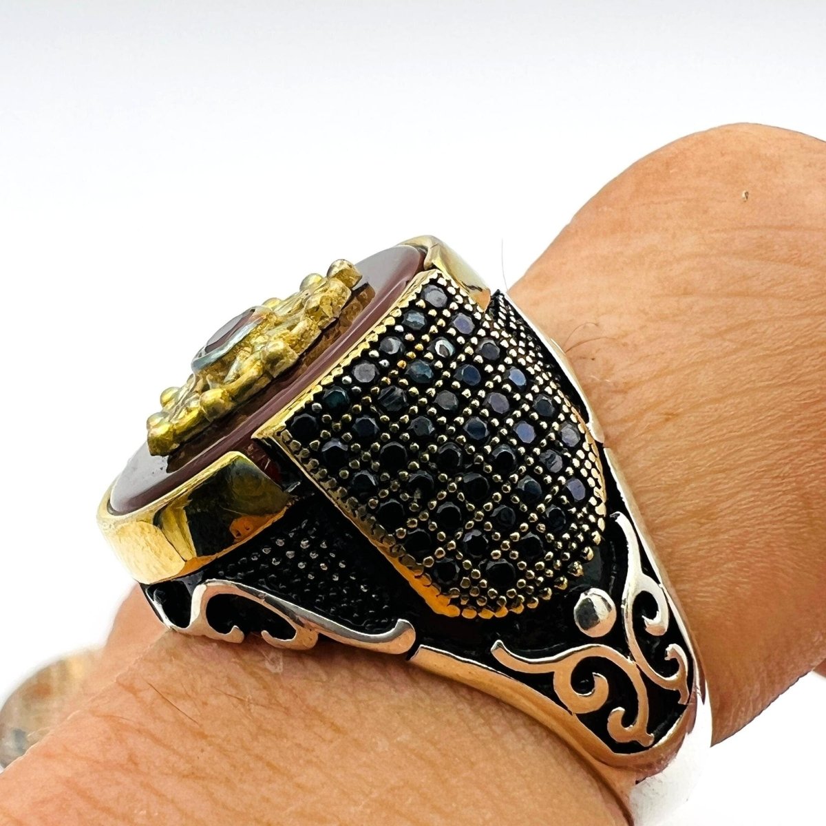 Men's Yemeni Aqeeq Gemstone Ring