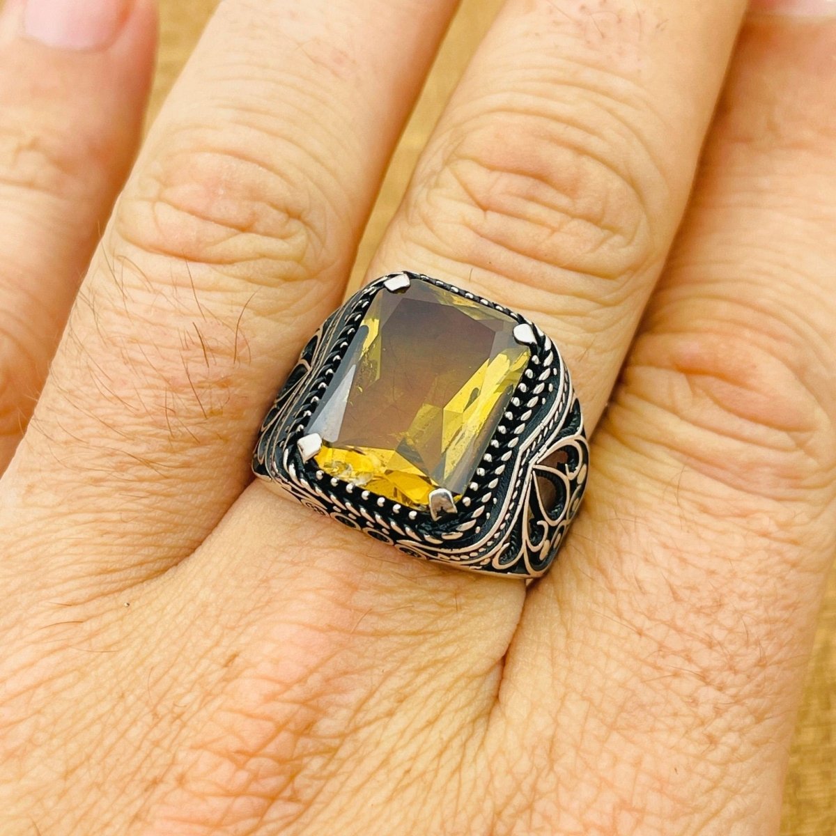 Men's Zultanite Gemstone Silver Ring