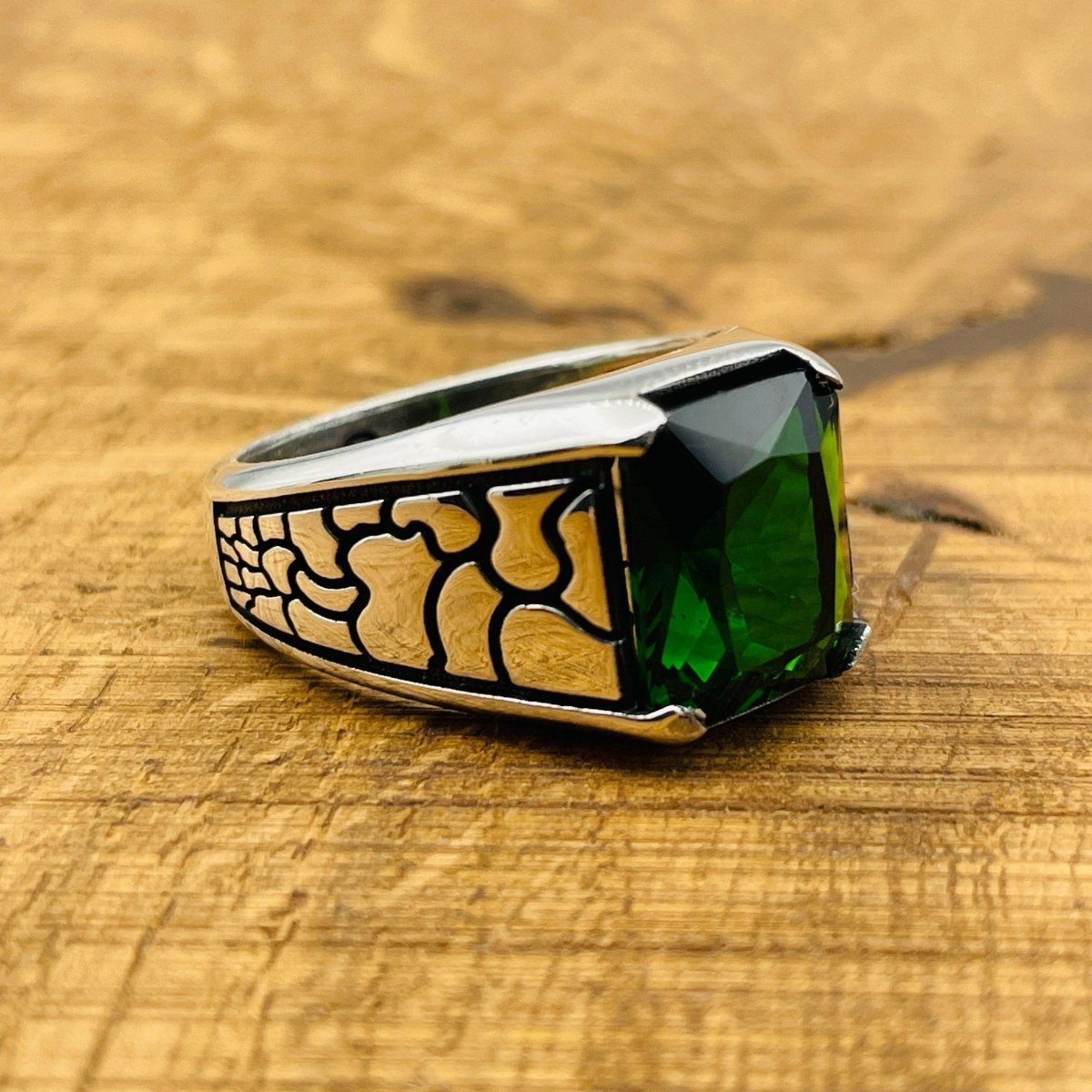 Minimalist Square Green Emerald Stone Men's Ring