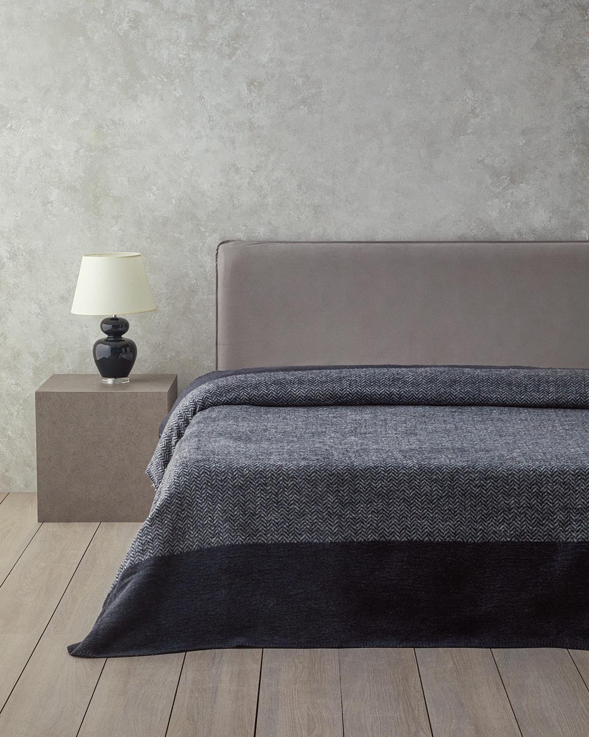 Premium Modern Chevron Cotton Acrylic Throw Blanket - Dark Grey