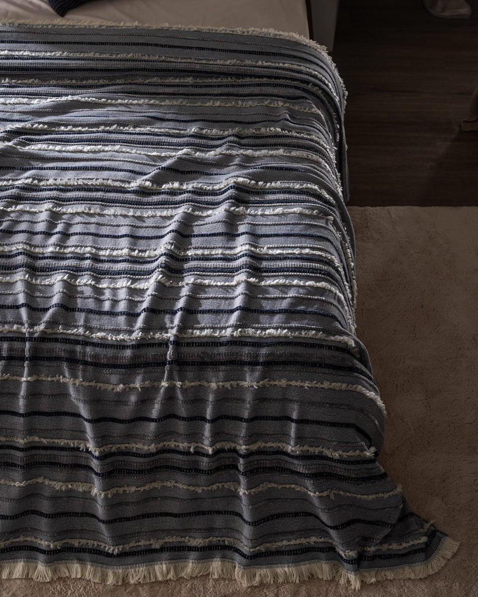 Montjalin Indigo Queen Bedspread Coverlet - TryAladdin