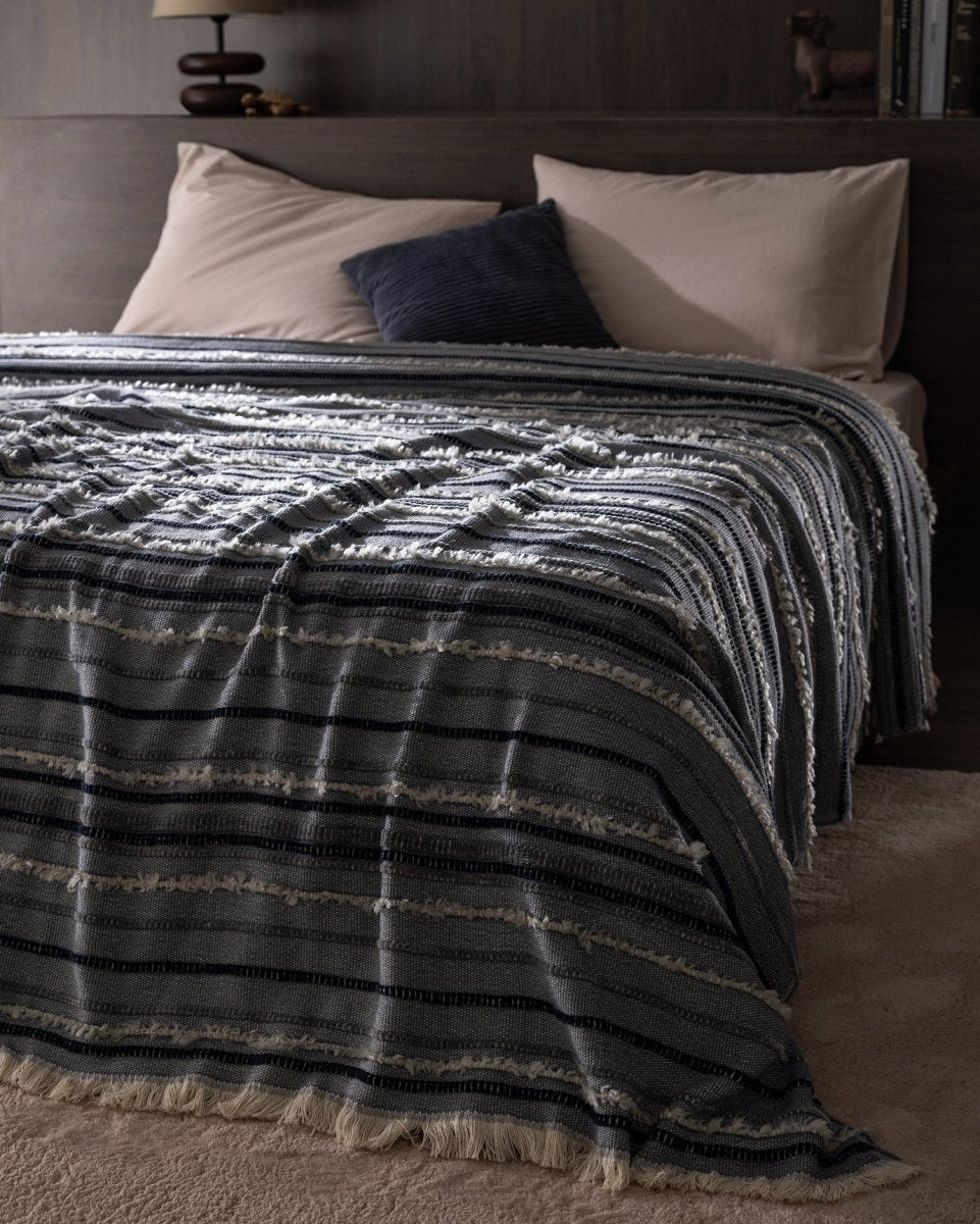 Montjalin Indigo Queen Bedspread Coverlet - TryAladdin