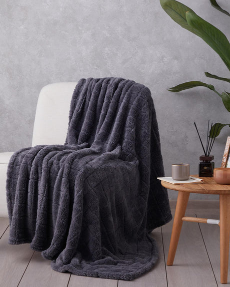 Professional-Jacquard-Wellsoft-Checkered-Throw-Blanket-Anthracite