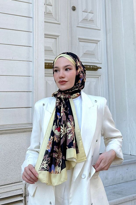 Nature Frezya Soft Cotton Shawl - Cream Black - TryAladdin