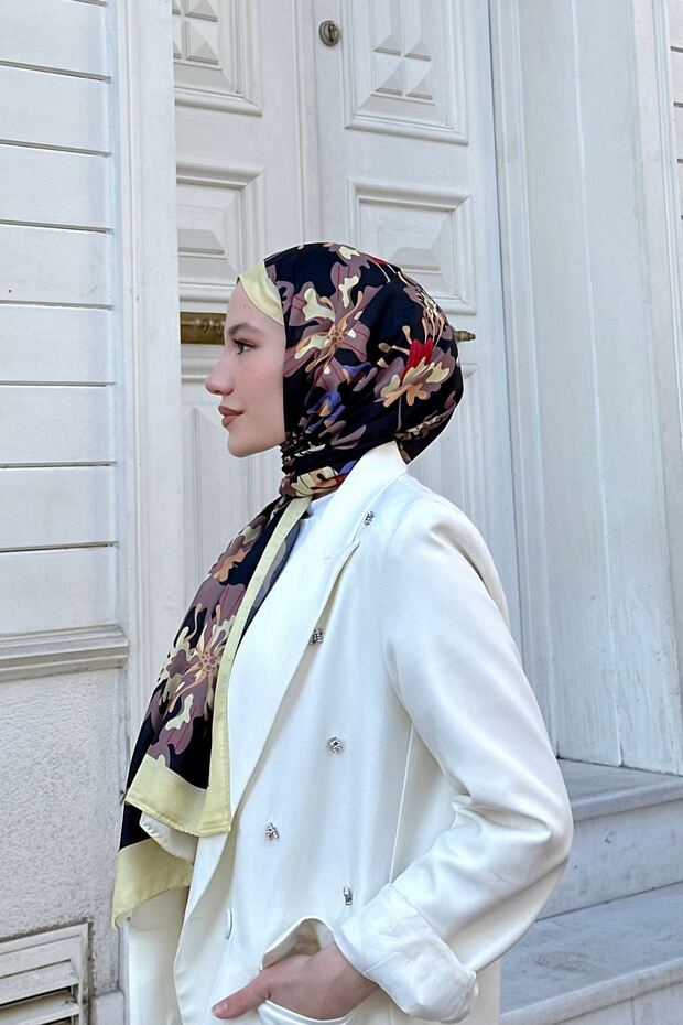 Nature Frezya Soft Cotton Shawl - Cream Black - TryAladdin