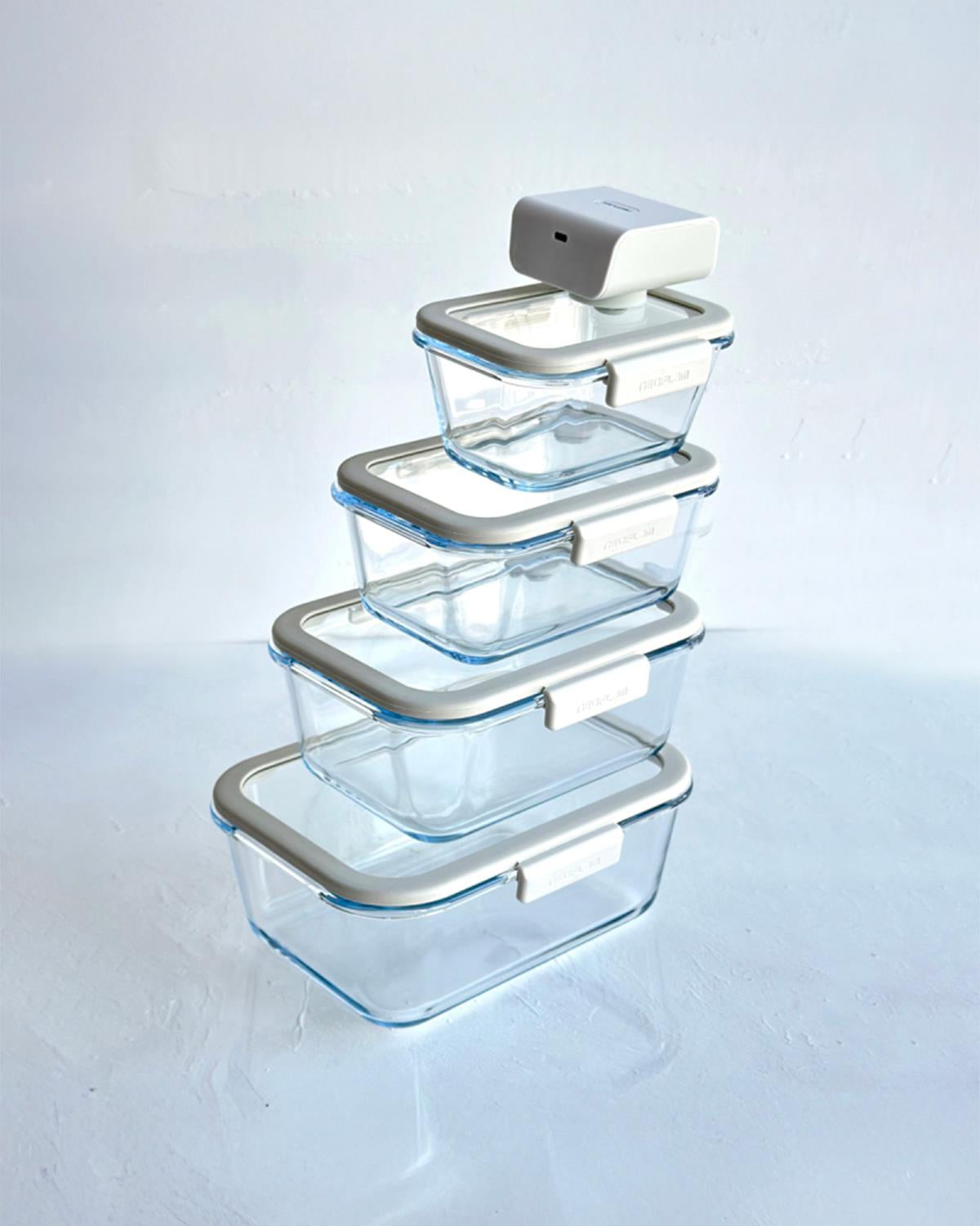 Premium Vacuum Seal Glass Food Storage Container Set   5 Piece Beige