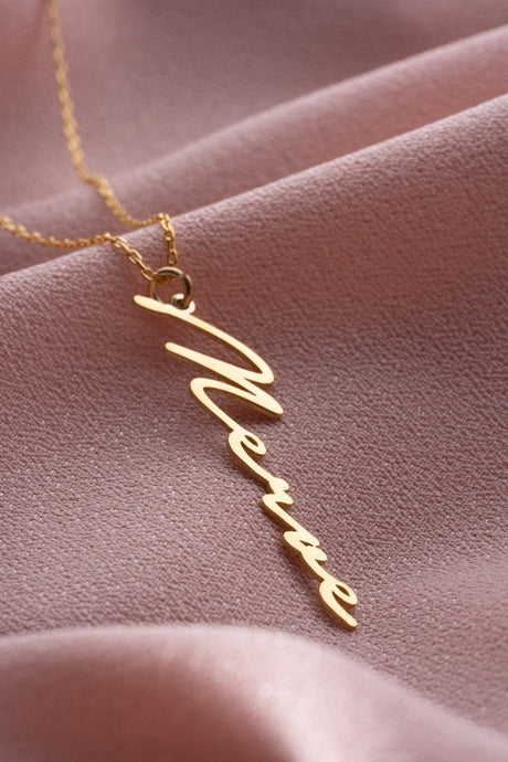 Nereze | Personalized Handwritten Vertical Name Necklace