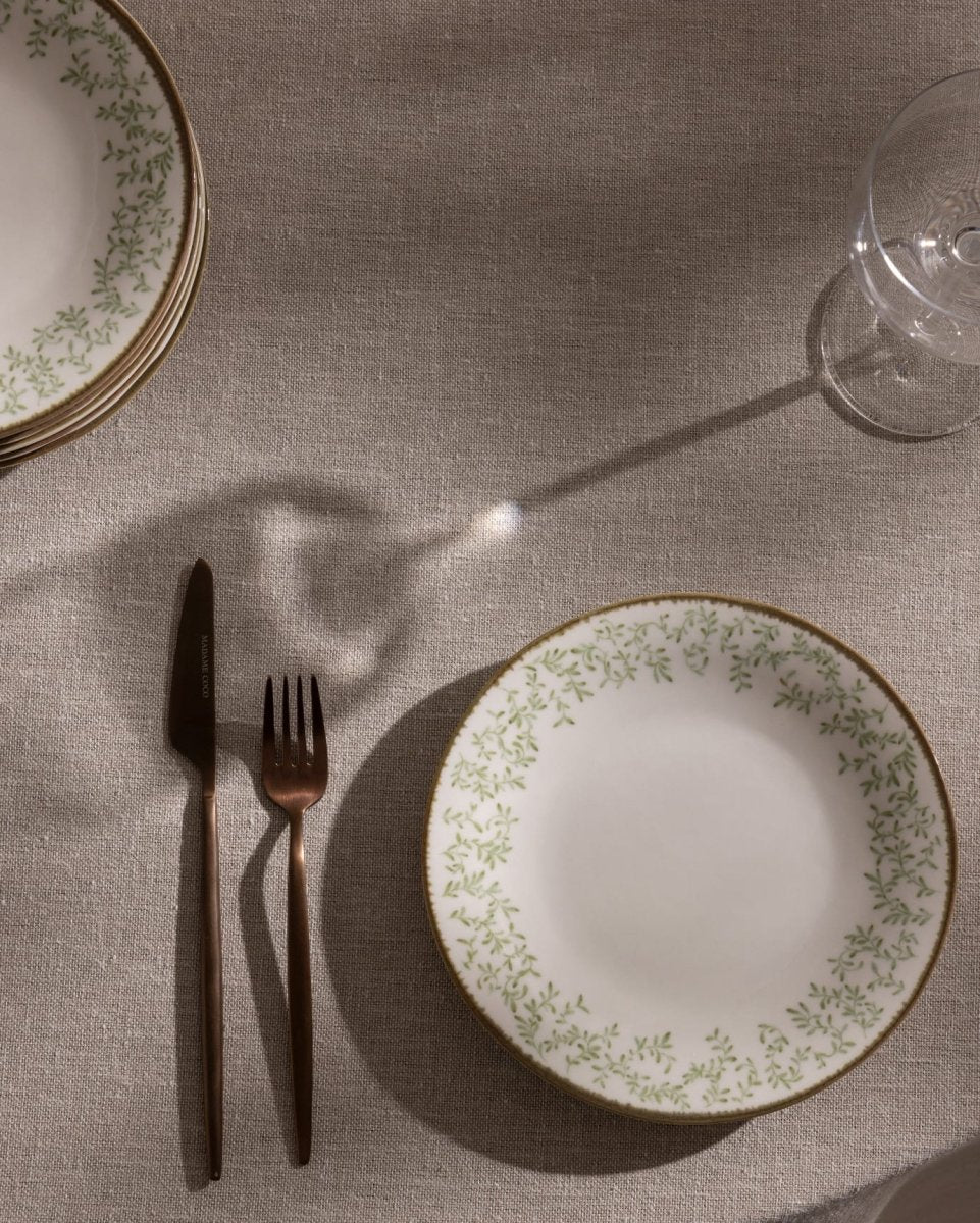 New Bone China 6 - Piece Dessert Plate Set - Elegant Design - TryAladdin