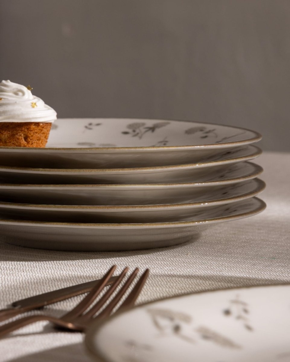 New Bone China 6 - Piece Dessert Plate Set - Fleur Floral Design - TryAladdin