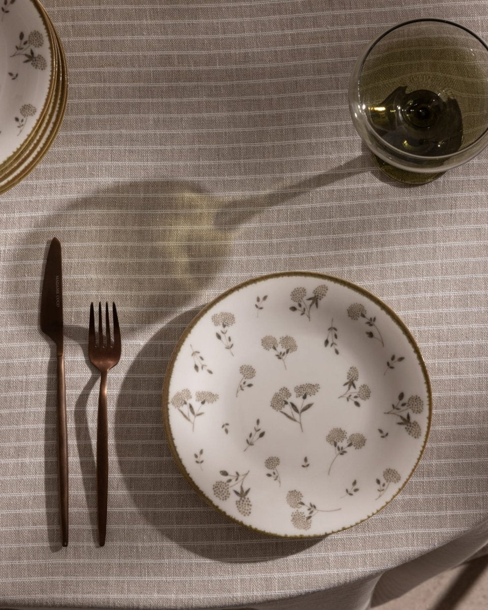 New Bone China 6 - Piece Dessert Plate Set - Fleur Floral Design - TryAladdin