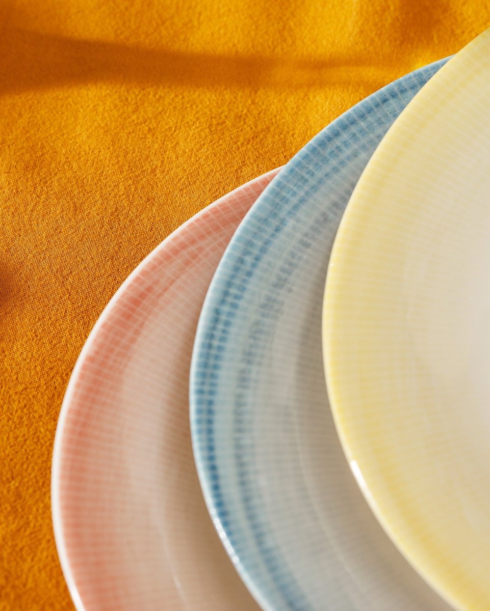 New Bone China 6 - Piece Dessert Plate Set - Vibrant Design - TryAladdin