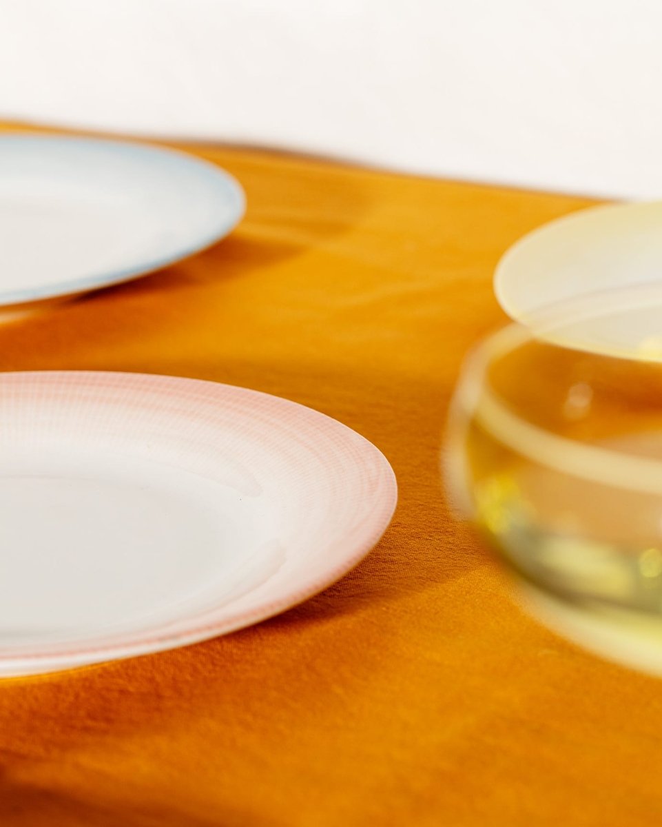 New Bone China 6 - Piece Dessert Plate Set - Vibrant Design - TryAladdin