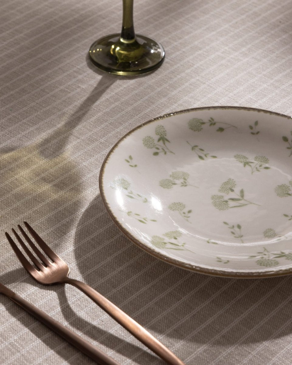New Bone China Dessert Plate Set - Fleur Floral Pattern - TryAladdin