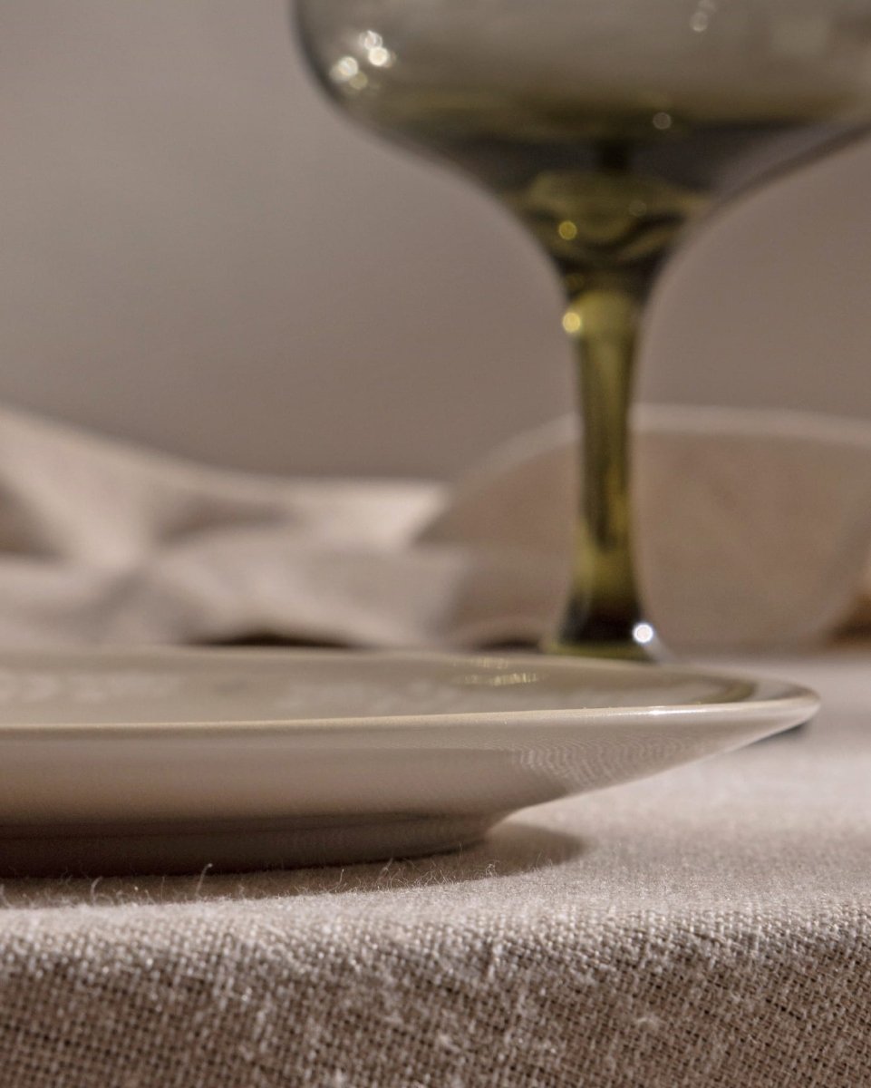 New Bone Porcelain Dessert Plate Set - Elegant Brigitte Design - TryAladdin