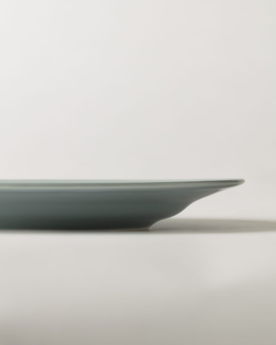 New Bone Porcelain Serving Plate - Cielo Collection - TryAladdin
