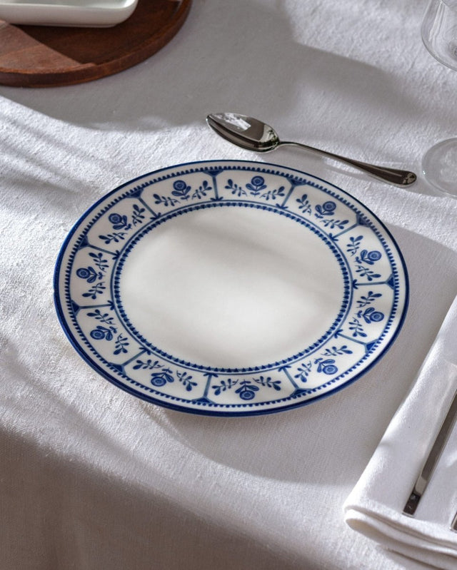 New Bone Porcelain Serving Plate - Elegant Rêve Bleu Celeste Pattern - TryAladdin