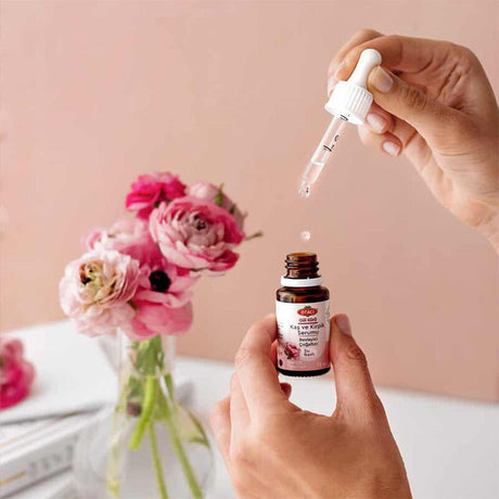 Nourishing & Volumizing Eyebrow & Eyelash Serum with Rose & Provitamin B5 - TryAladdin
