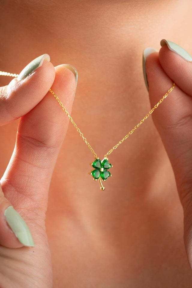 NRZ | 925K Sterling Silver Gold Plated Green Stone Clover Necklace