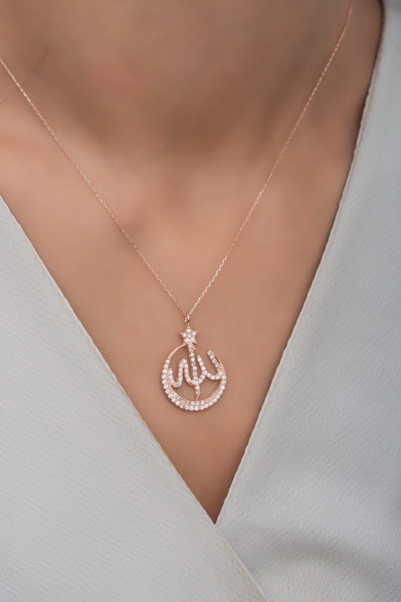 Nereze | Islamic Motivated Zircon Stone Allah Word Necklace - TryAladdin