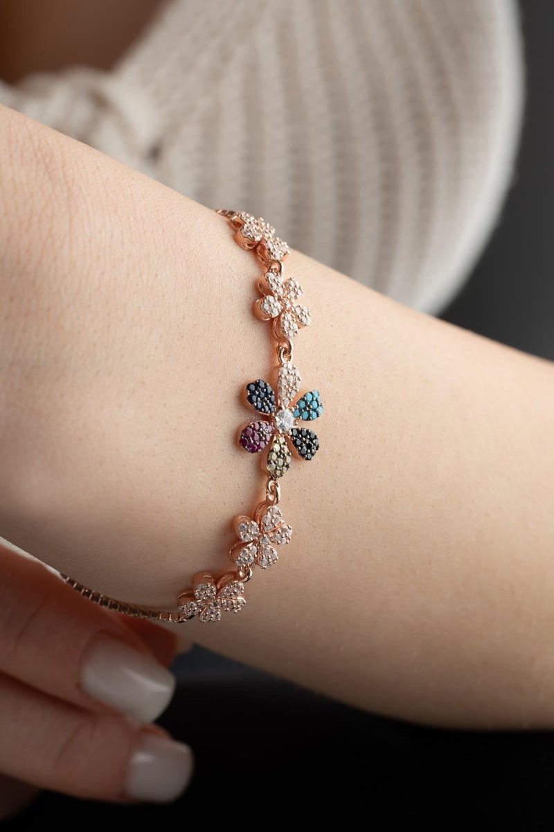 NRZ | 925K Sterling Silver Mix Stone 5 pcs Wildflower Bracelet with Adjustable Lock