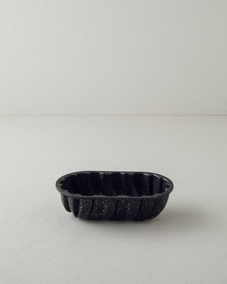 Premium-Cast-Aluminum-Helix-Loaf-Cake-Pan-26cm-Black