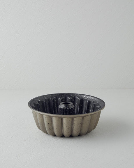 Professional-Grade-Cast-Cake-Mold-Gold-Silver-Finish