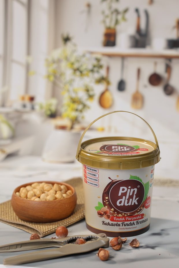Pinduk Professional Cocoa Hazelnut Spread with Hazelnut Pieces - 900g - TryAladdin