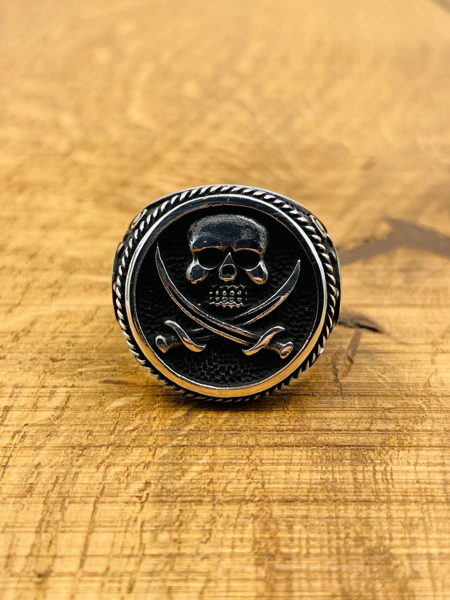 Pirate Skull Silver Ring - TryAladdin