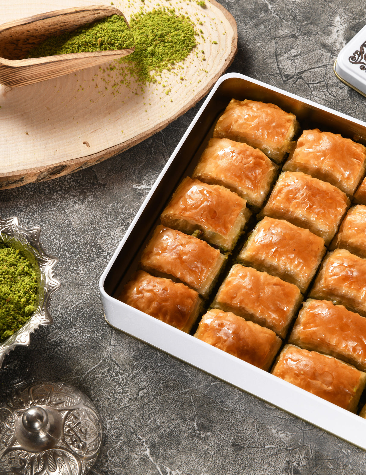 Asi | Pistachio Baklava in Gift Metal Box