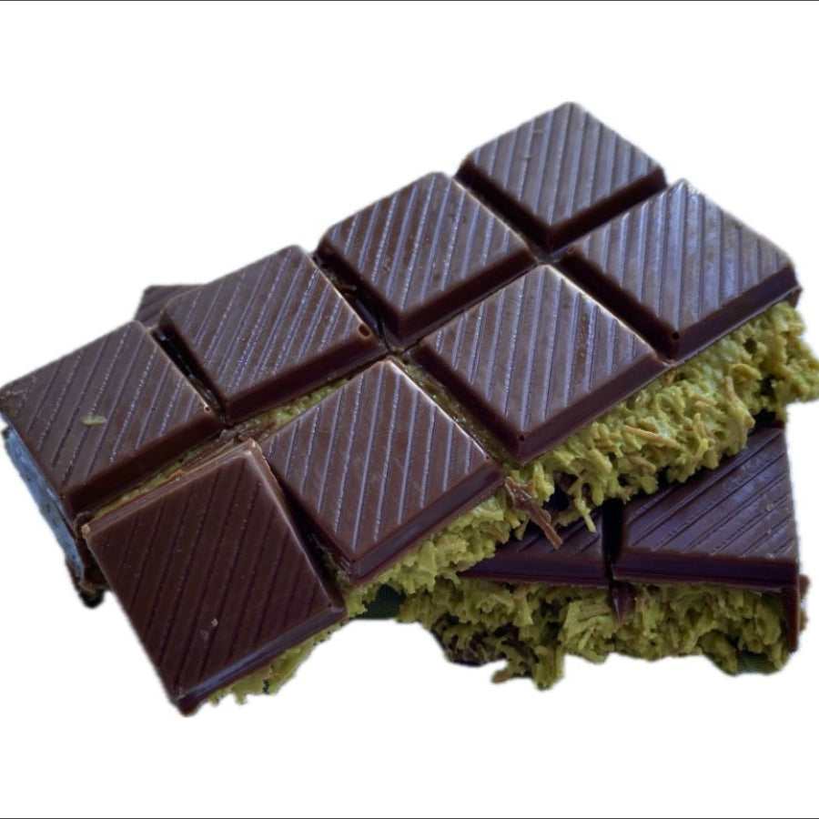 Pistachio Praline Dubai Chocolate Bar – Crispy & Nutty Delight 71gr - TryAladdin