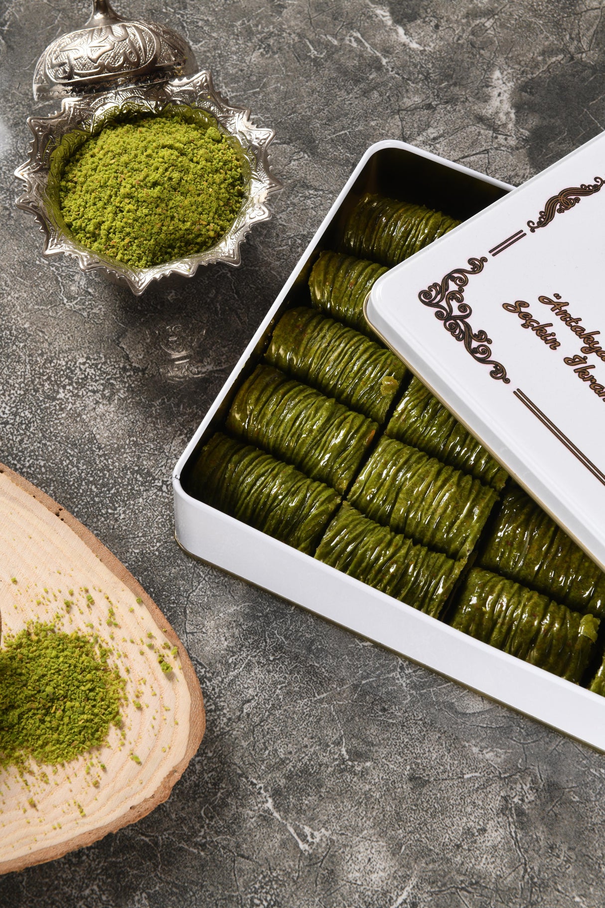 Asi | Pistachio Sarma Baklava in Gift Metal Box